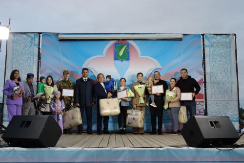 Әтнәдә Яшьләр көне: Ләйсән Мәхмүтова белән Илшат Сафин да кайтканнар иде