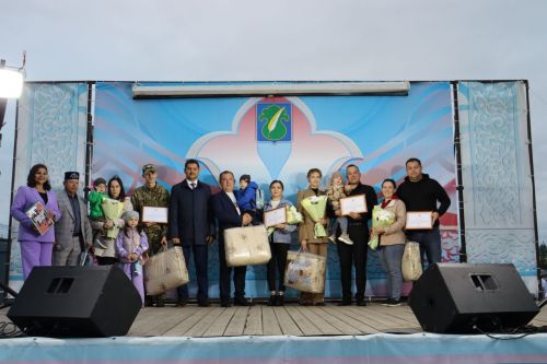 Әтнәдә Яшьләр көне: Ләйсән Мәхмүтова белән Илшат Сафин да кайтканнар иде