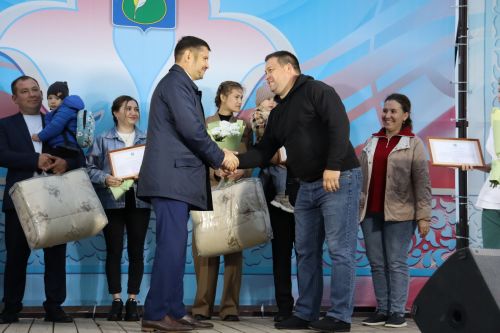 Әтнәдә Яшьләр көне: Ләйсән Мәхмүтова белән Илшат Сафин да кайтканнар иде
