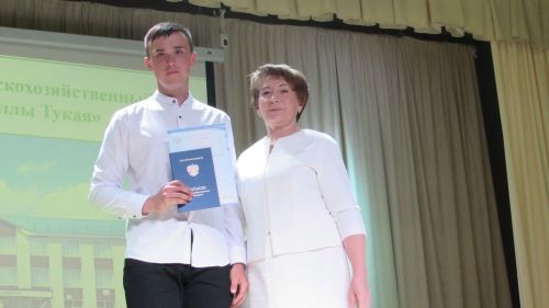 Әтнә техникумында диплом тапшыру тантанасы узды