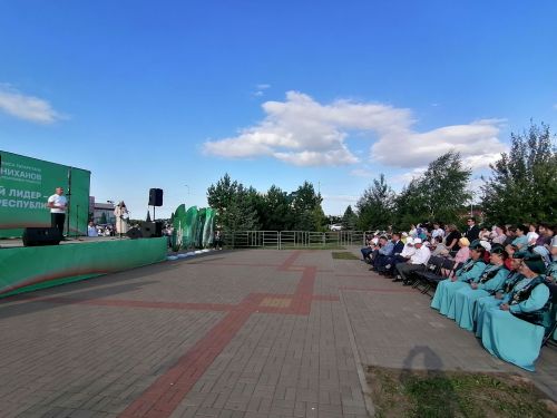 Әтнәнең «Туган ягым» ял паркында «Безнең ишегалды» игелекле күрше проекты кысаларында бәйрәм узды