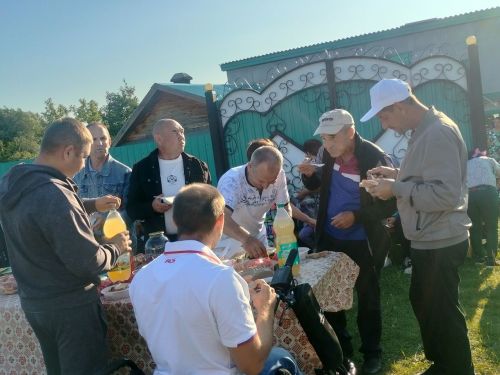 Бәрәзә авылында «культурно» ял итәләр