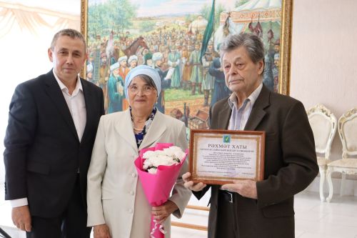 Әтнә районында 50 һәм 60 ел бергә яшәгән гаиләләрне котладылар