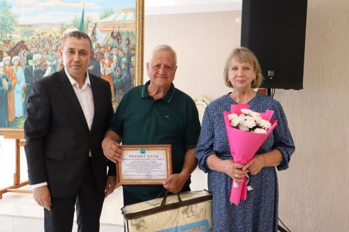 Әтнә районында 50 һәм 60 ел бергә яшәгән гаиләләрне котладылар