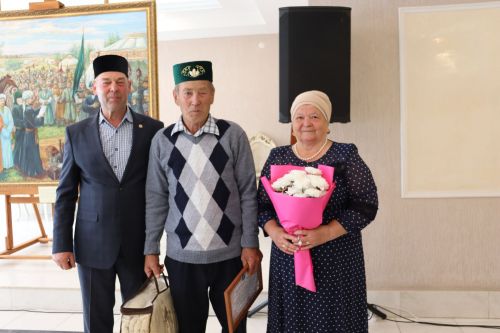 Әтнә районында 50 һәм 60 ел бергә яшәгән гаиләләрне котладылар