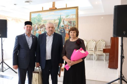 Әтнә районында 50 һәм 60 ел бергә яшәгән гаиләләрне котладылар
