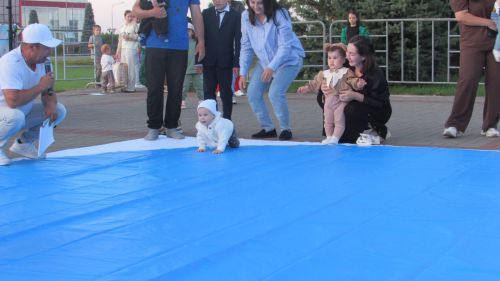 Әтнәдә коляскалар парады һәм сабыйлар ярышы узды