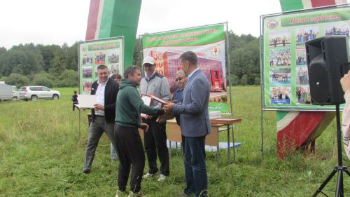 Каенсар урманында Спорт мәктәбенең уку елына  йомгак ясауга багышланган традицион йомгаклау чарасы узды