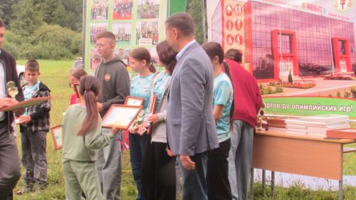 Каенсар урманында Спорт мәктәбенең уку елына  йомгак ясауга багышланган традицион йомгаклау чарасы узды
