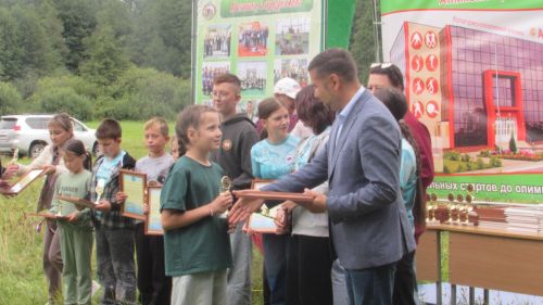Каенсар урманында Спорт мәктәбенең уку елына  йомгак ясауга багышланган традицион йомгаклау чарасы узды