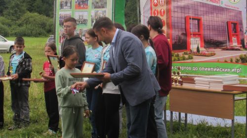 Каенсар урманында Спорт мәктәбенең уку елына  йомгак ясауга багышланган традицион йомгаклау чарасы узды