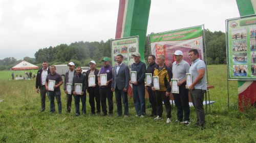 Каенсар урманында Спорт мәктәбенең уку елына  йомгак ясауга багышланган традицион йомгаклау чарасы узды
