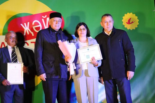 Республика көне уңаеннан үткәрелгән бәйрәм чарасыннан фотолар