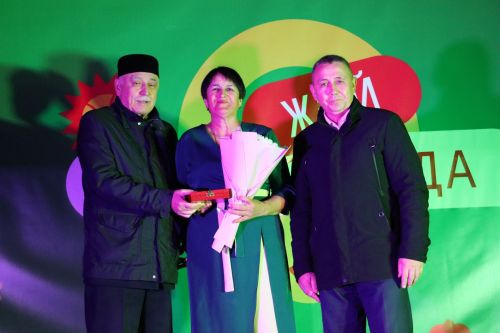 Республика көне уңаеннан үткәрелгән бәйрәм чарасыннан фотолар