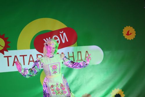 Республика көне уңаеннан үткәрелгән бәйрәм чарасыннан фотолар