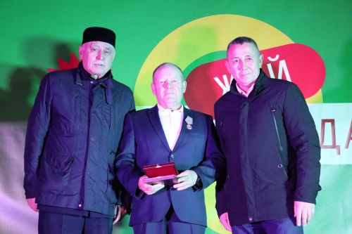 Республика көне уңаеннан үткәрелгән бәйрәм чарасыннан фотолар