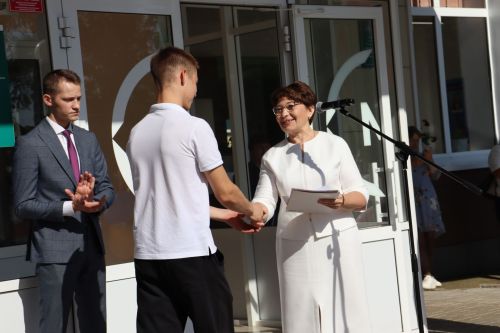 Әтнә авыл хуҗалыгы техникумында беренче сентябрь - Белем бәйрәме