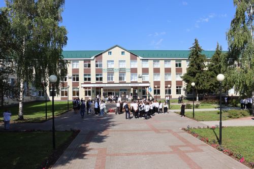 Әтнә авыл хуҗалыгы техникумында беренче сентябрь - Белем бәйрәме