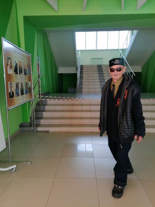 95 яшьлек Мәхмүт бабай Гатауллин сайлауга үзе килде