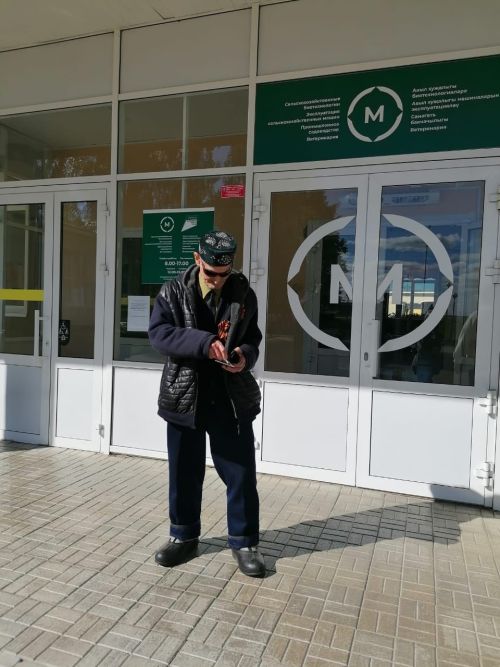 95 яшьлек Мәхмүт бабай Гатауллин сайлауга үзе килде
