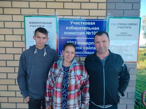 1003 сайлау участогына сайлауларга килгән Җәләлиевләр өчен бүген икеләтә бәйрәм