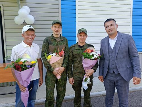 Чембулат авылында геройлар белән очрашу