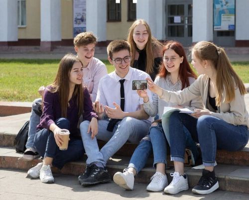 Бүген Россия студентлары көне