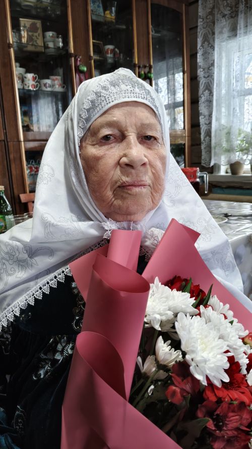 Аллаһы Тәгалә рәхәт тормыш бирле