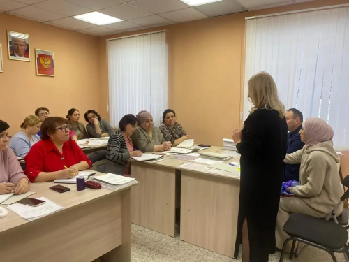 Әтнә районында балалар бакчалары җитәкчеләре өчен архив  эше буенча семинар узды