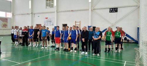 Ветеран волейболчылар очрашты