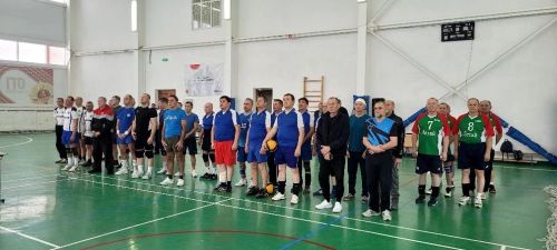 Ветеран волейболчылар очрашты