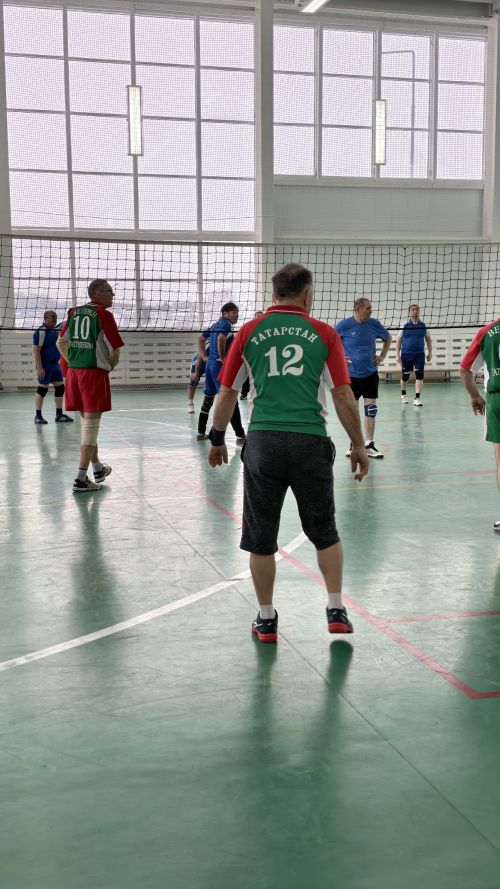 Ветеран волейболчылар очрашты