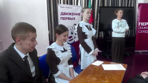 Иң актив укучылар көч сынашты