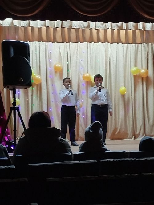 Дусым авылында  өлкәннәр көне уңаеннан “Көзге моңнар” исемле концерт узды