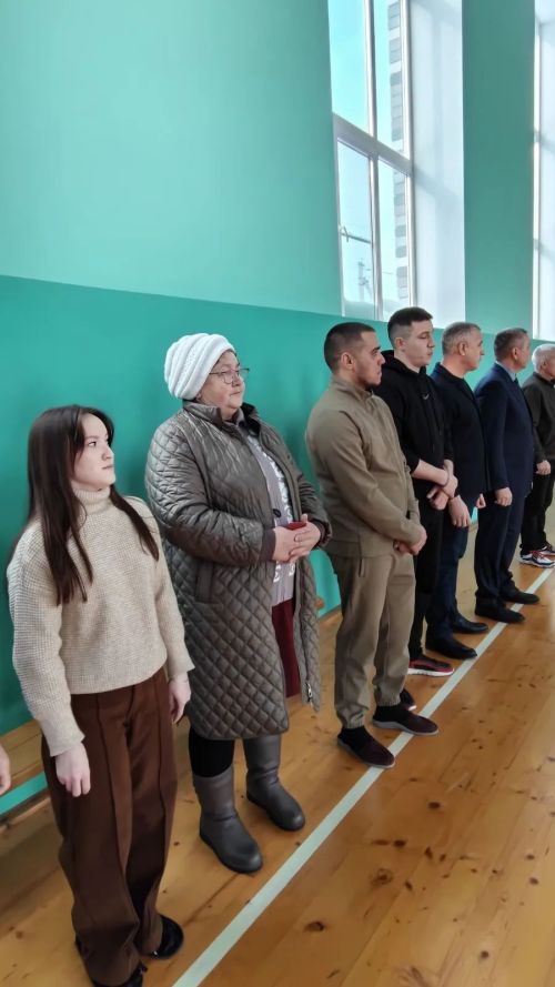Яңа Шашы авылы җирлегенең Чишмәле Сап авылы спорт үзәгендә волейбол ярышы үтте