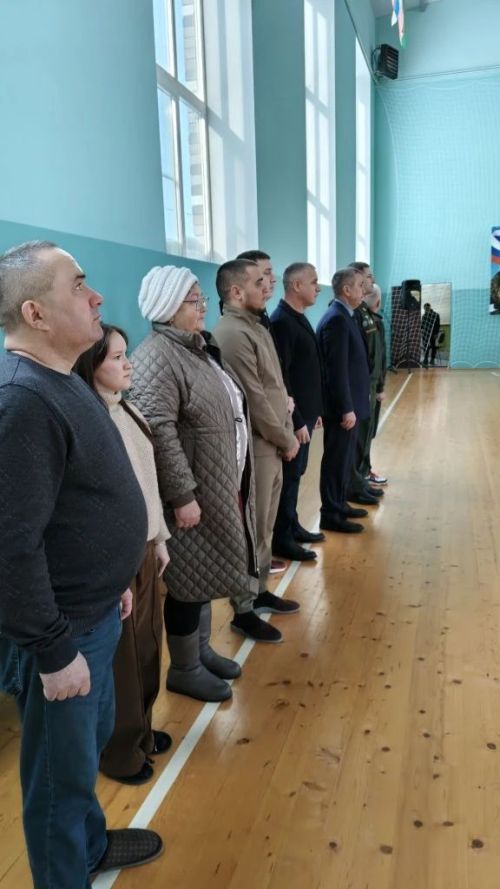 Яңа Шашы авылы җирлегенең Чишмәле Сап авылы спорт үзәгендә волейбол ярышы үтте