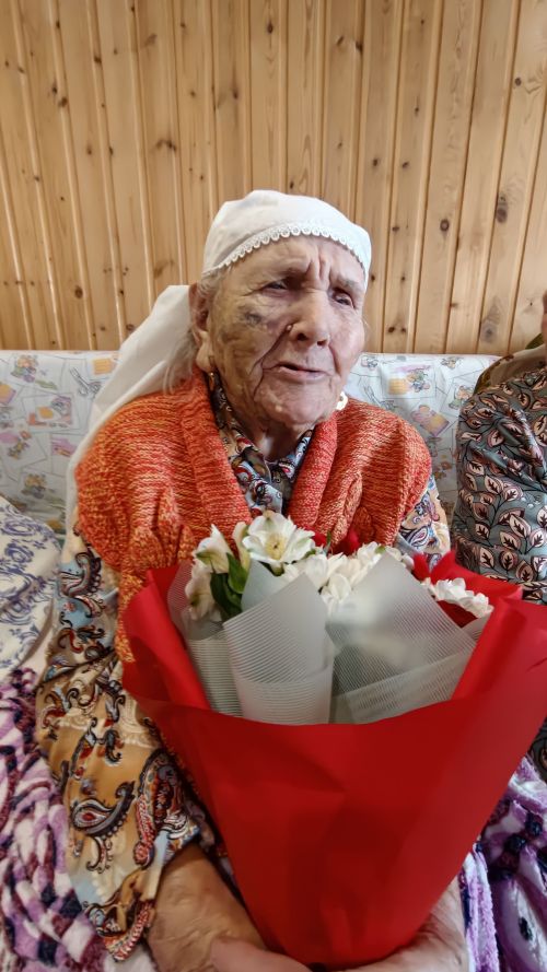 Әтнә районында яшәүче Әминә әби Сәләховага 101 яшь тулды