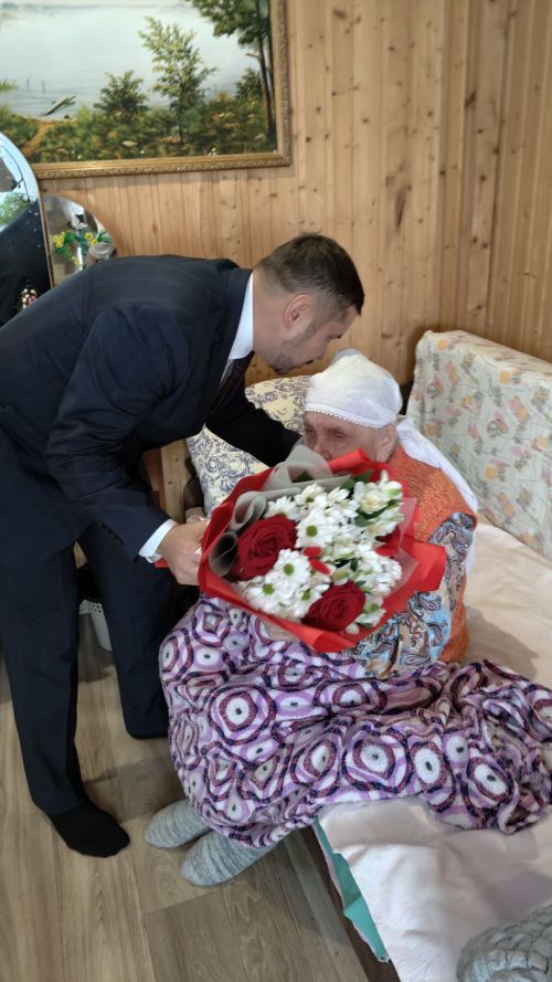 Әтнә районында яшәүче Әминә әби Сәләховага 101 яшь тулды
