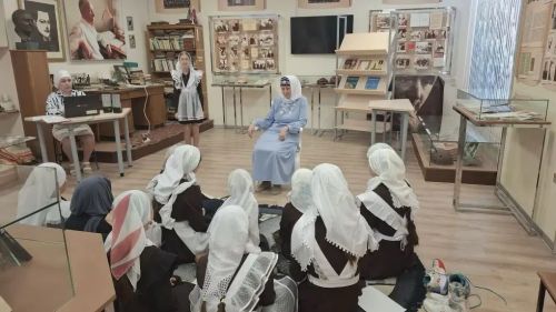 “Хатын кыз – илаһи зат”