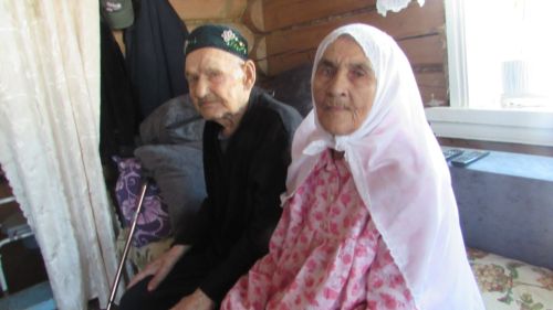 “Ярты халыкны черек бәрәңге алып калды”