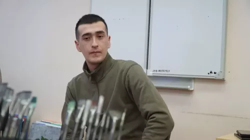 Әтнә балалар сәнгать мәктәбендә «Герой портреты» Бөтенроссия акциясе кысаларында рәсем дәресе узды