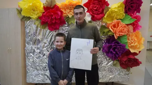 Әтнә балалар сәнгать мәктәбендә «Герой портреты» Бөтенроссия акциясе кысаларында рәсем дәресе узды