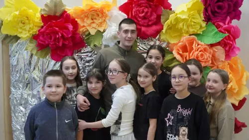 Әтнә балалар сәнгать мәктәбендә «Герой портреты» Бөтенроссия акциясе кысаларында рәсем дәресе узды