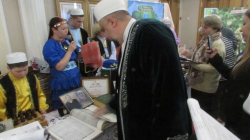 Габдулла Тукай исемендәге Әтнә татар дәүләт театрында “Эхо веков – Тарихта без эзлебез” исемле республика Шәҗәрәләр фестиваленең зона туры узды