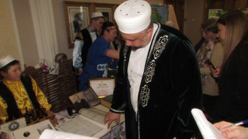 Габдулла Тукай исемендәге Әтнә татар дәүләт театрында “Эхо веков – Тарихта без эзлебез” исемле республика Шәҗәрәләр фестиваленең зона туры узды