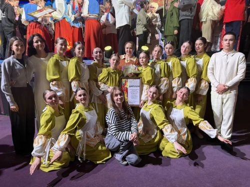 23 апрель көнне, КРК «Пирамида»да «Созвездие-Йолдызлык» XXVI Ачык республика телевизион яшьләр фестиваленең йомгаклау концерты узды