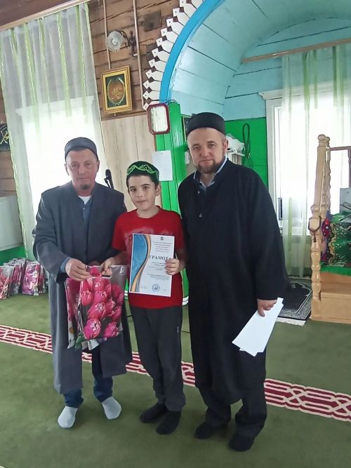 Күәм авылы мәчетендә балалар арасында бәйге үтте