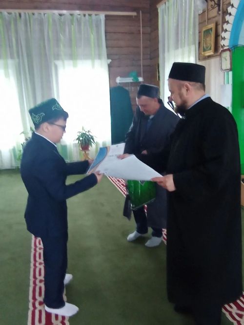 Күәм авылы мәчетендә балалар арасында бәйге үтте