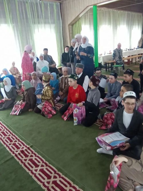 Күәм авылы мәчетендә балалар арасында бәйге үтте