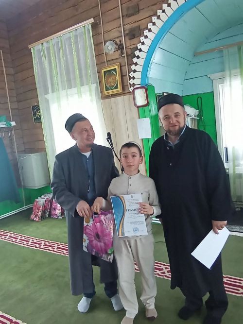 Күәм авылы мәчетендә балалар арасында бәйге үтте